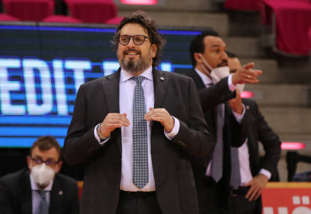 其中包括 其中包括